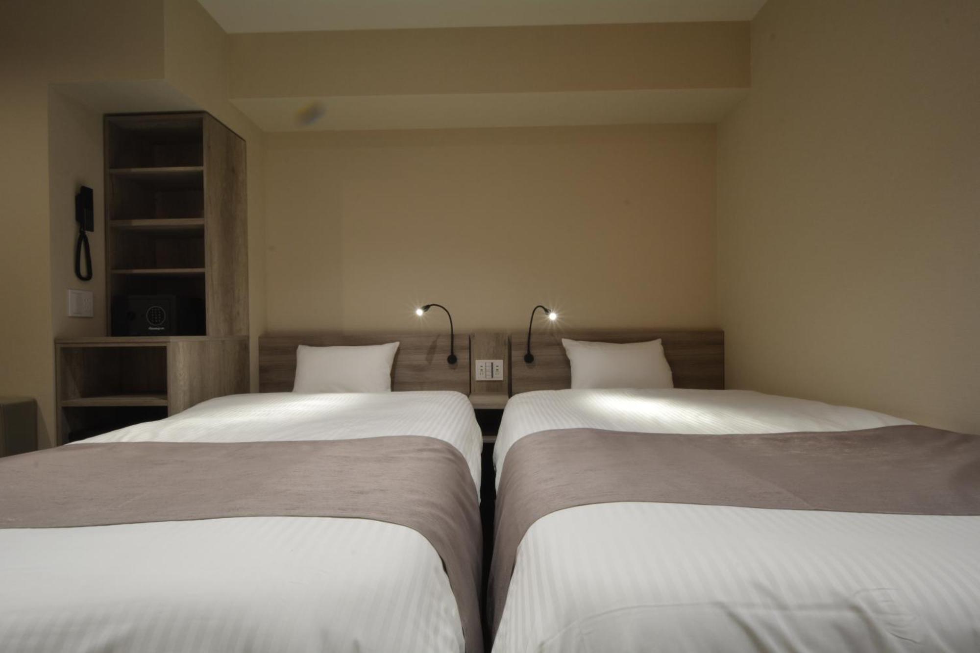 Hotel Sanrriott Shinsaibashi Osaka Exterior photo